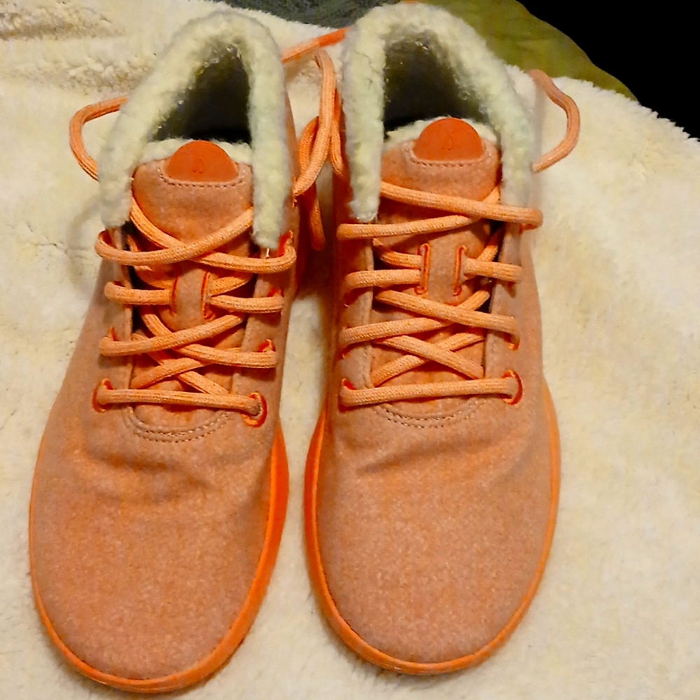 Great condition women's allbirds sneakers